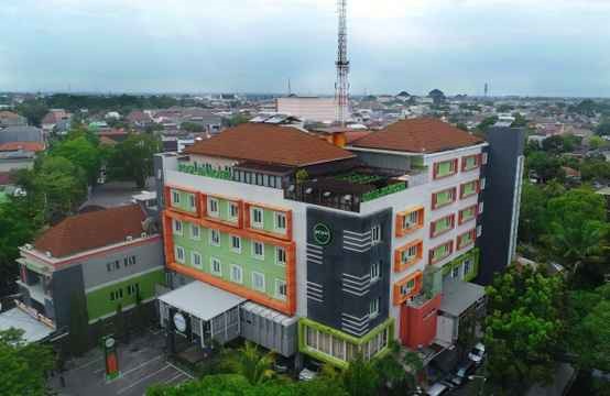 Paket Tour 4 Hari 2 Malam: Semarang, Solo, Jogja, Bandung Tour